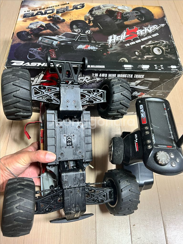 1:16 RC 몬스터 트럭 BASHER. 2대.--3