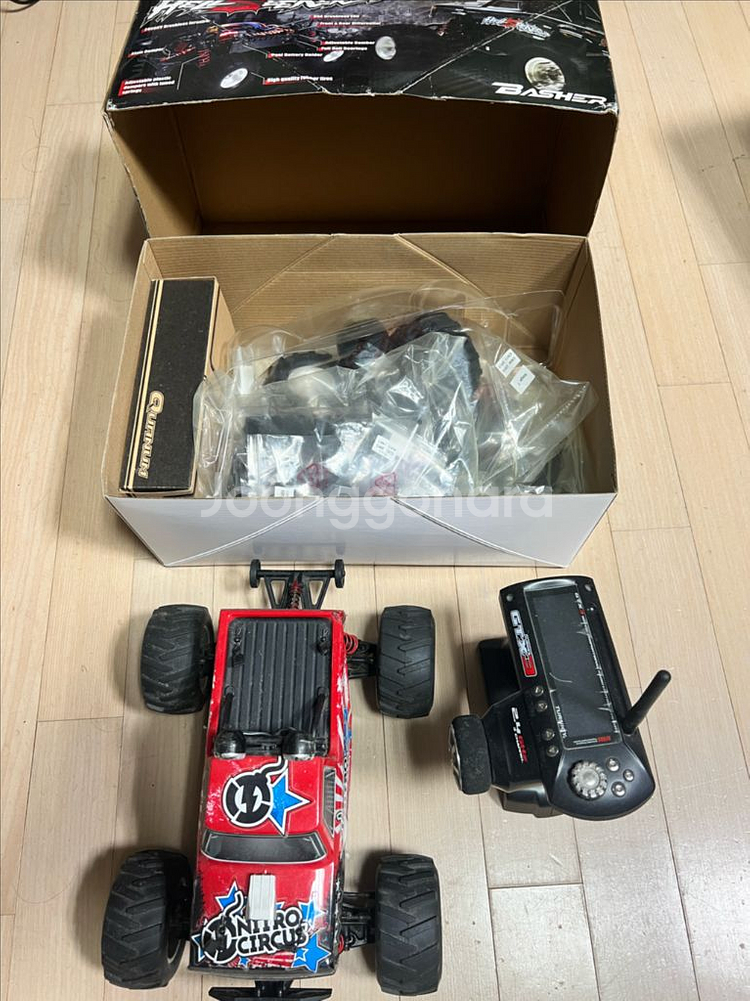 1:16 RC 몬스터 트럭 BASHER. 2대.--1