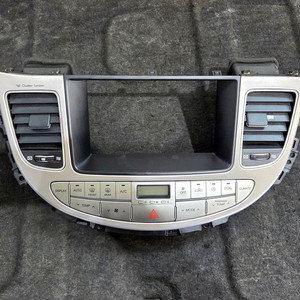 제네시스 BH 센터페시아 집중키 972503M500 이미지