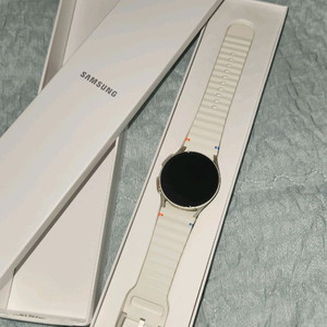 갤럭시 워치7 40mm 크림색 팝니다