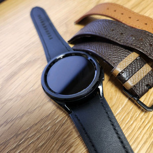 갤럭시 워치6 클래식 44mm 블루투스 팝니당