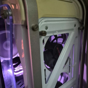 컴퓨터 본체 i7 9700F RTX 3060