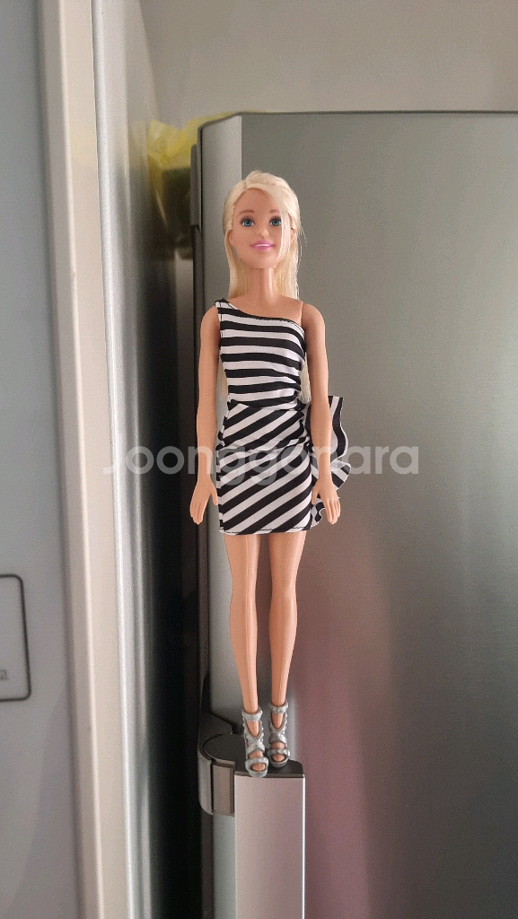 너무 예쁜 바비인형 판매해요--3