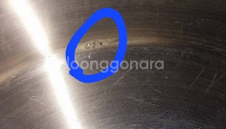 (중고)샐러드마스터 대형냄비팝니다(27cm)--6