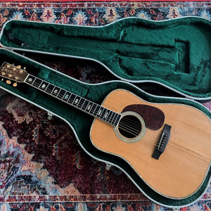 마틴 martin D-41 상측판수리 저렴하게 팝니다.