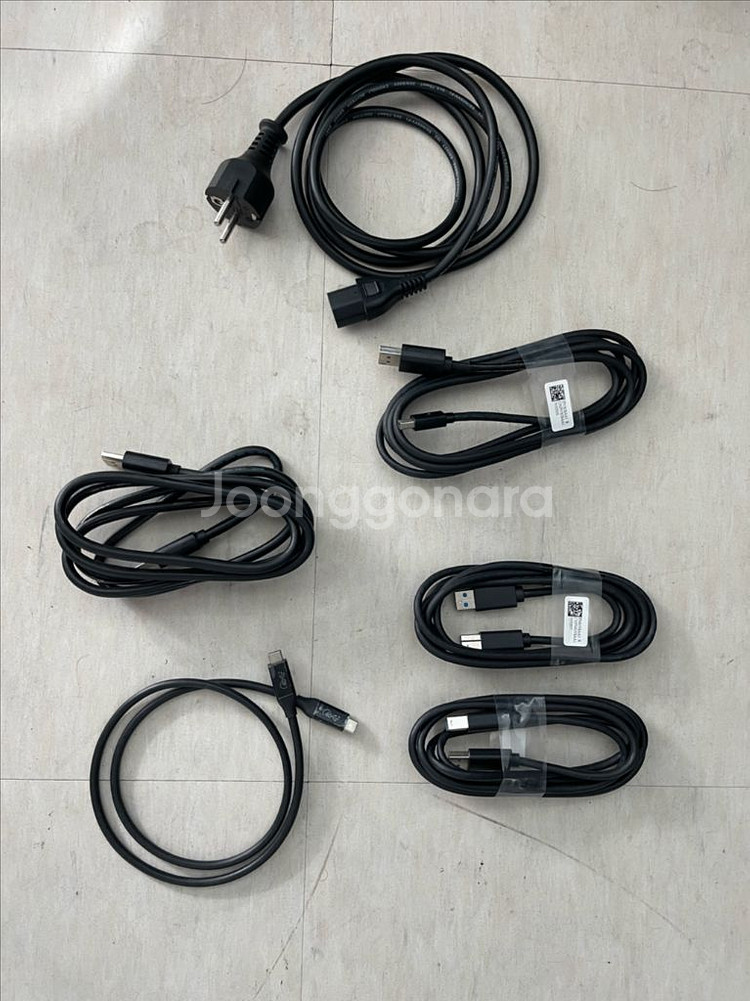 델 27인치 모니터 U2720Q--3