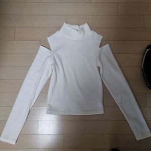 디자인 예쁜 옷 팔아여