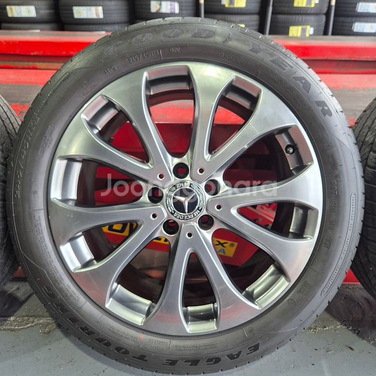 벤츠 E클래스 w213 18인치 휠타이어세트 판매합니다--3