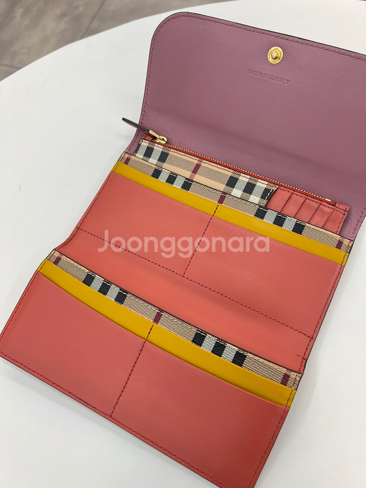 [중고명품 럭스올 울산점]버버리 투톤 가죽 장지갑--4