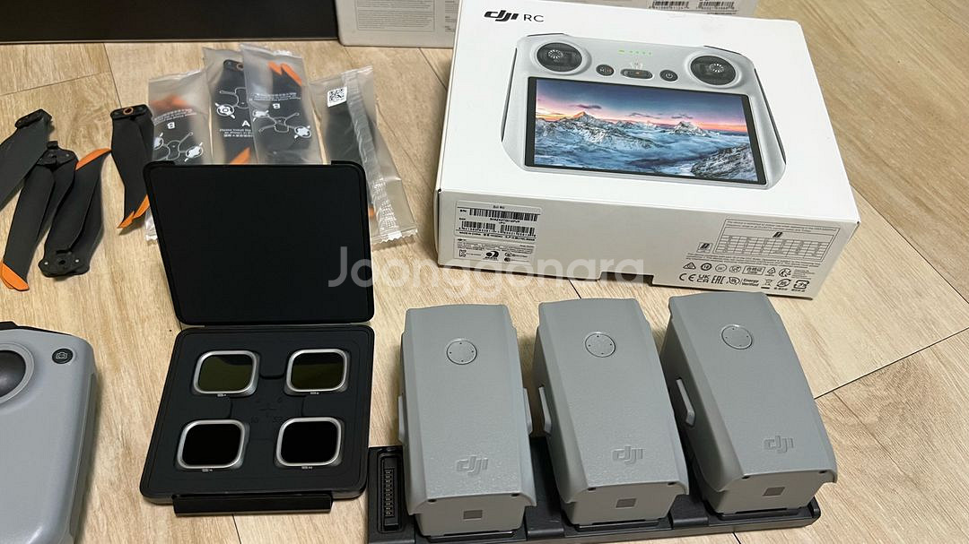 DJI Air 2S + DJI RC 조종기--1