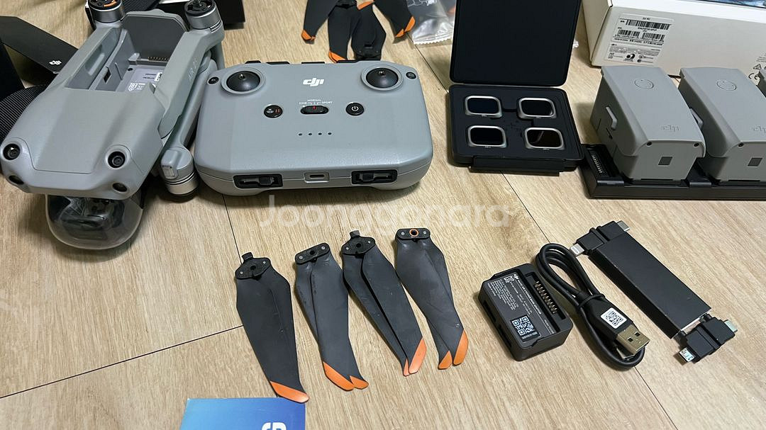 DJI Air 2S + DJI RC 조종기--2