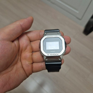 지샥 GM-5600U-1DR
