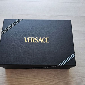 베르사체 여성 슬리퍼 사이즈 240 새상품