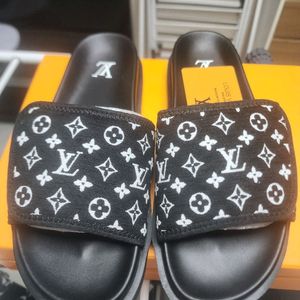 루이비통 슬리퍼 사이즈 40