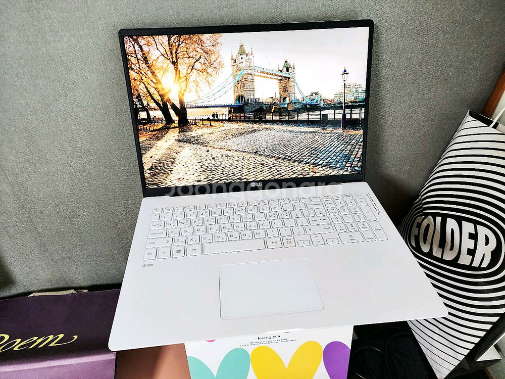 최상급 22년 LG 그램 17인치 코어 i7 512GB--2