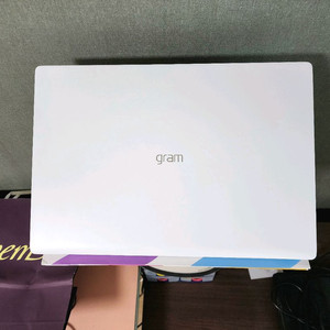 최상급 22년 LG 그램 17인치 코어 i7 512GB