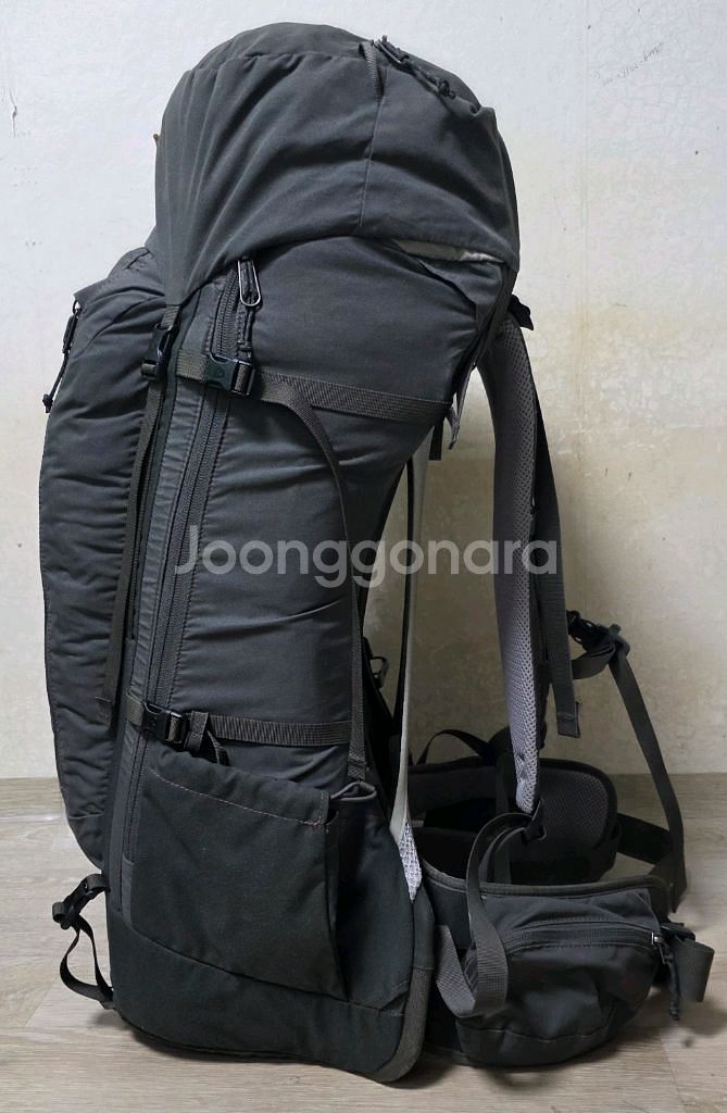 피엘라벤 FJALLRAVEN 아비스코 35W 등산배낭--3