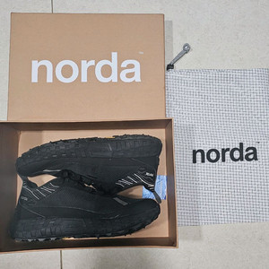 norda 노다001 스텔스블랙 US 9.5(M)
