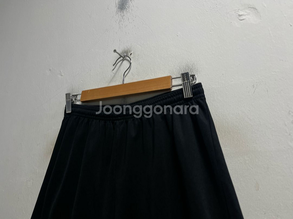 30-32 아디다스 기능성 스판 밴딩 반바지--3