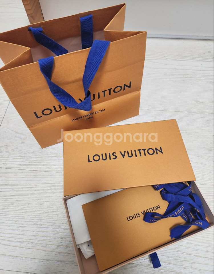 [대형] 루이비통쇼핑백 + 박스 + 엽서 + 리본--0