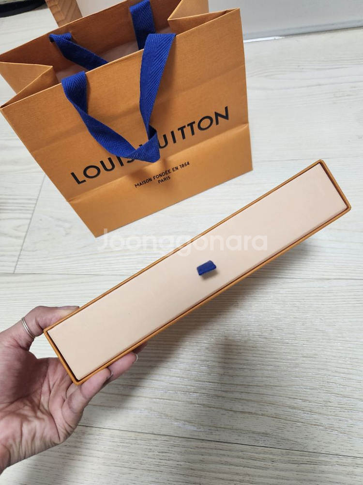 [대형] 루이비통쇼핑백 + 박스 + 엽서 + 리본--2