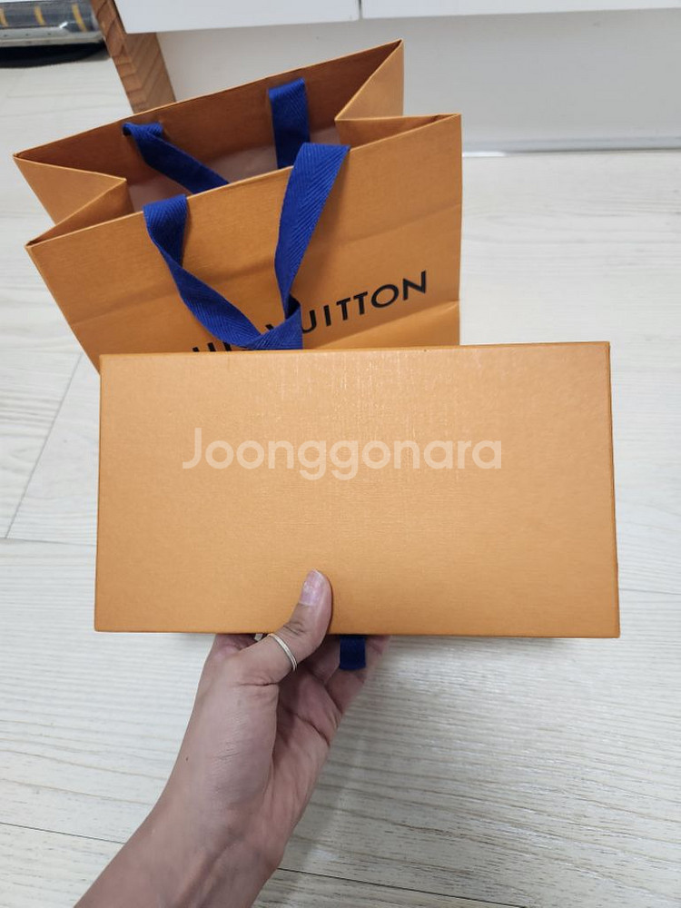 [대형] 루이비통쇼핑백 + 박스 + 엽서 + 리본--3