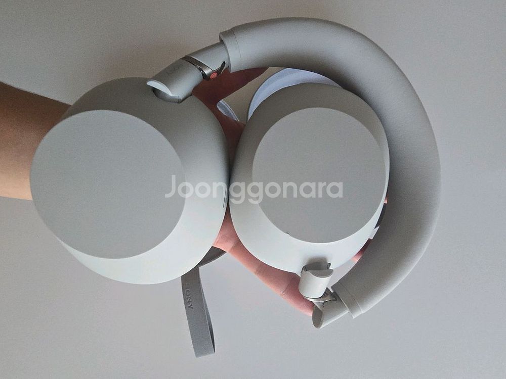 소니 WH-1000XM6 실버--2