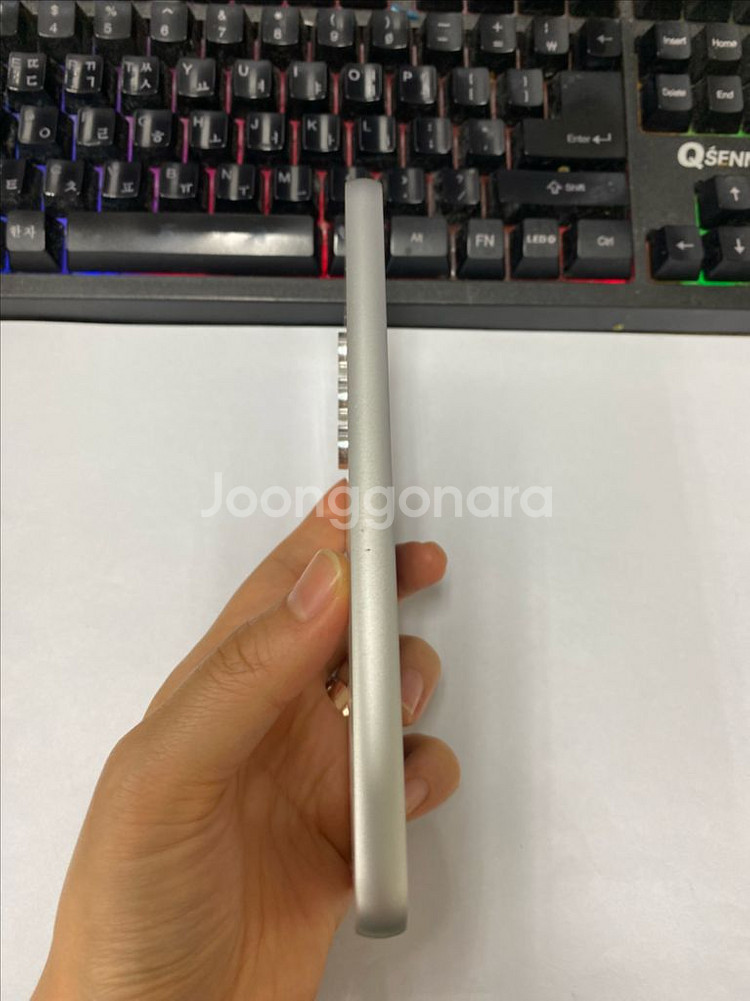 SK 갤럭시퀀텀4 화이트 AA급 128G 무잔상--4