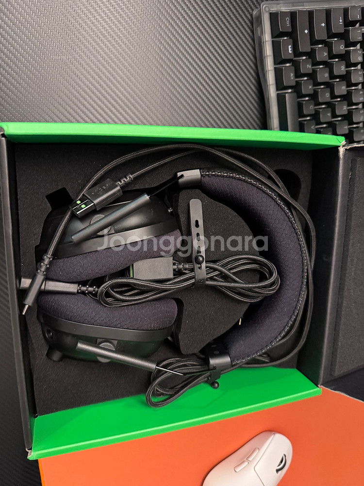 레이저 블랙샤크 V2 PRO 2023 헤드셋--0