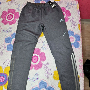 아디다스 포모션 회색 트레이닝팬츠 새상품 L
