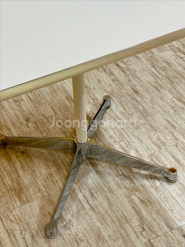 허먼밀러 임스 사각테이블--4