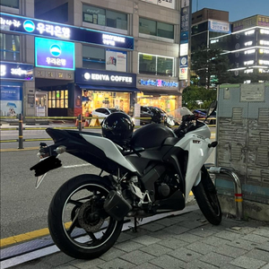 혼다 cbr125r 판매합니다