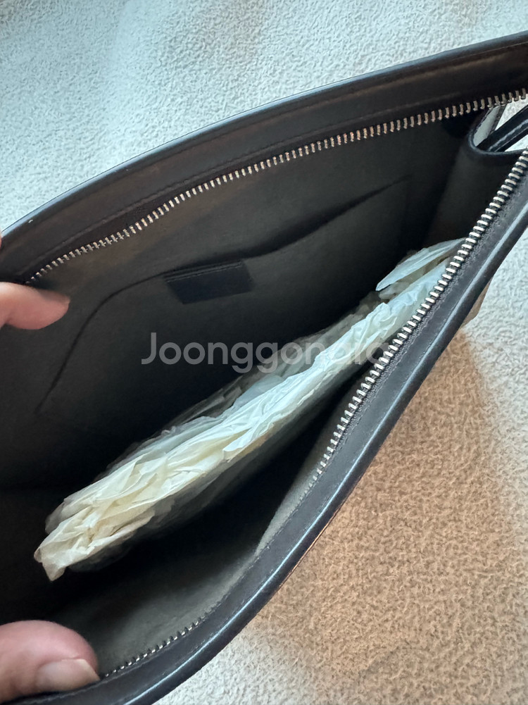 구찌 수프림 클러치 (풀구성/영수증o)--3