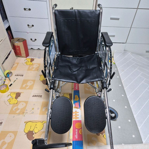 거상휠체어 무릎 휠체어 이미지