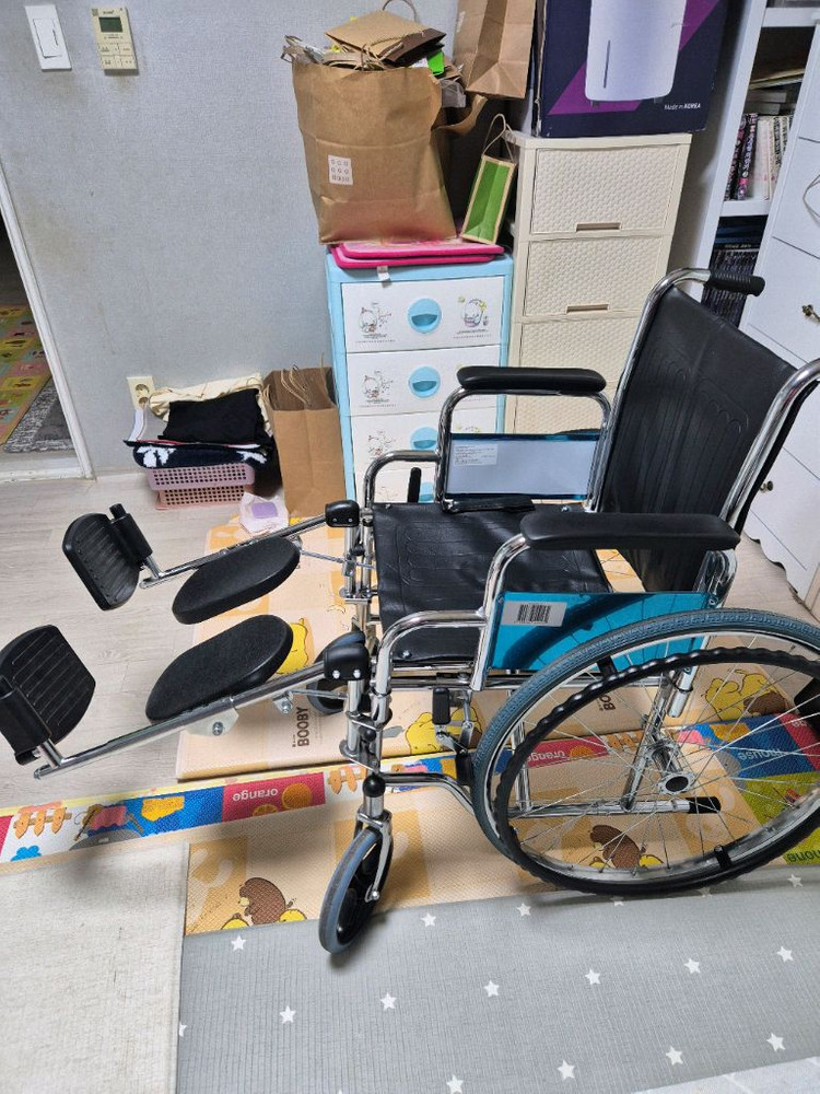 거상휠체어 무릎 휠체어 이미지