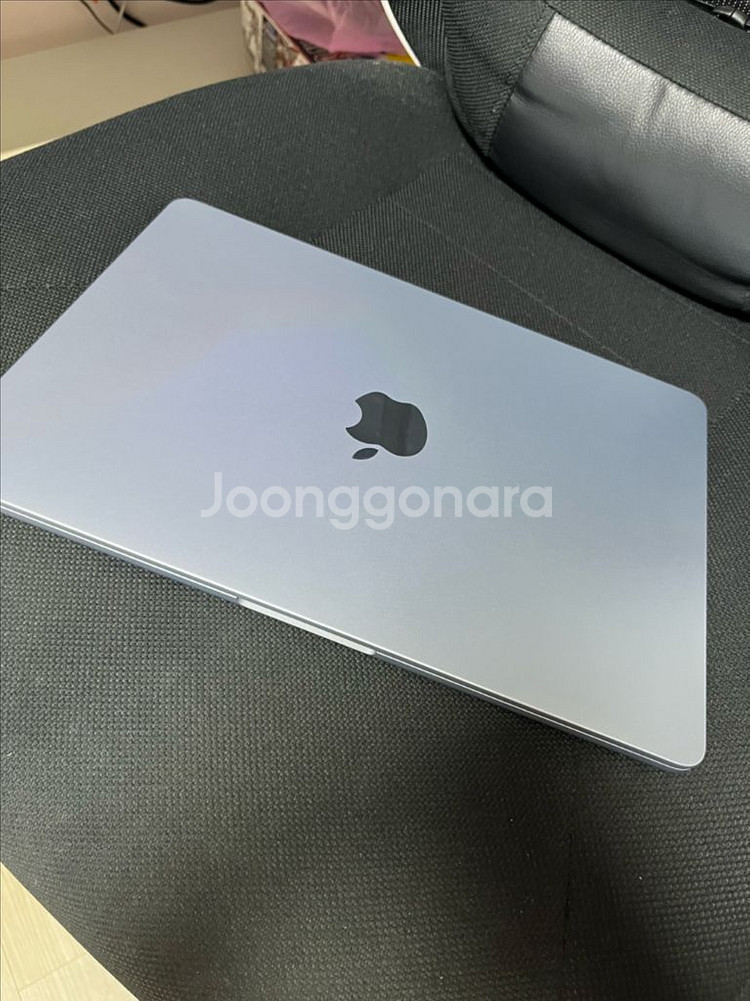 맥북에어 13 M4 스카이블루 512gb 판매합니다--0