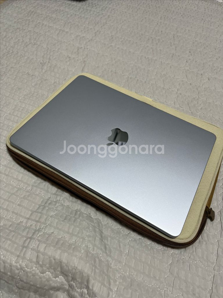 맥북에어 13 M4 스카이블루 512gb 판매합니다--1