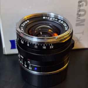 Zeiss ZM 28mm f2.8 Biogon