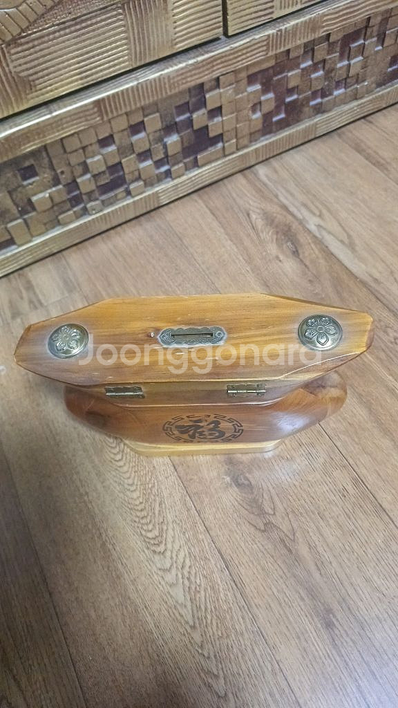 나무로만든 복 저금통--3