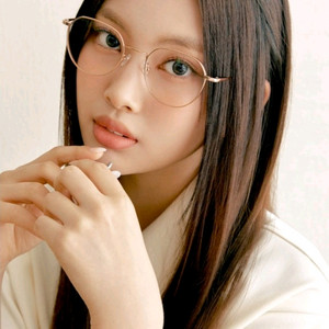 카린 안경테 Gus P c3 뉴진스 혜인 해린 안경