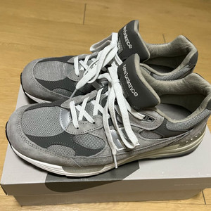 뉴발란스 992 그레이 275 팝니다