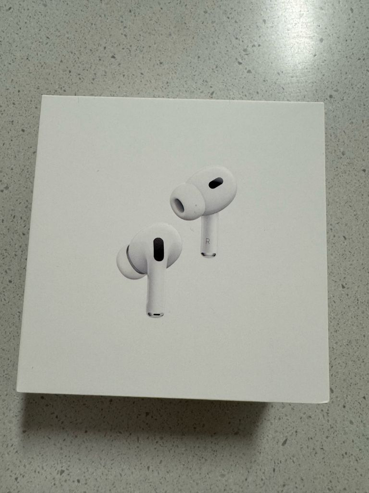 에어팟 프로 2세대 미개봉 이미지