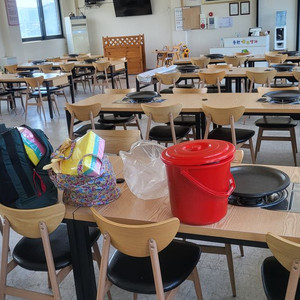 상태좋은 업소용 주방 식탁의자 매매 합니다