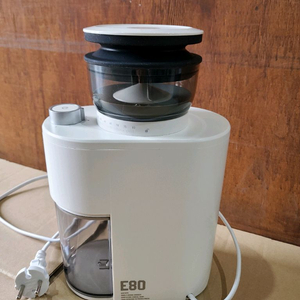 홀츠클로츠 전동그라인더 E80 화이트