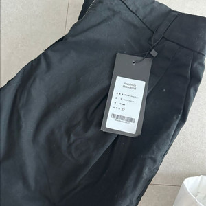 무신사 스탠다드 투 턱 와이드 치노 쇼츠 새상품
