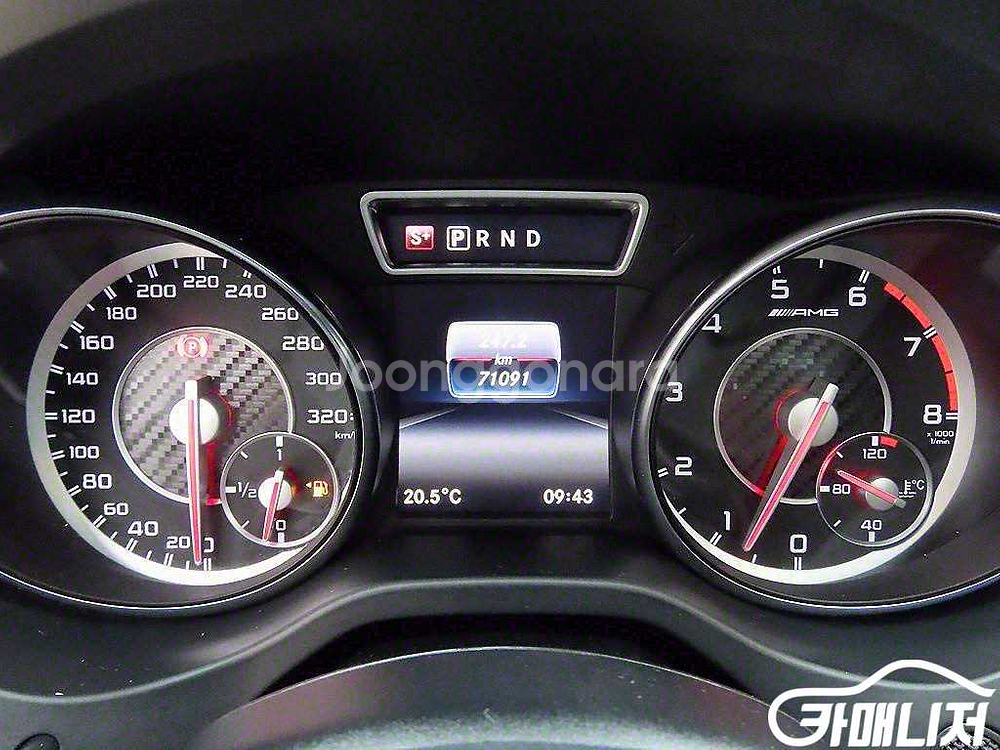 [벤츠]CLA클래스 CLA 45 AMG 4MATIC #--8