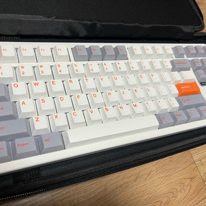 evo80 키보드 판매합니다.