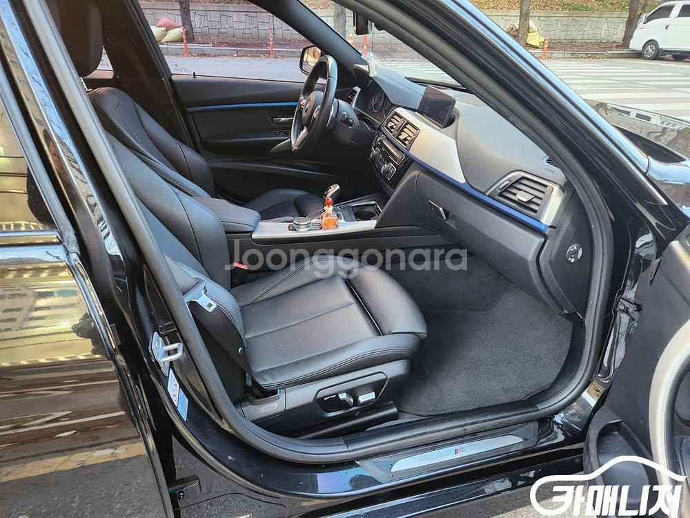 [BMW]3시리즈 (F30) 320i M 스포츠 #앱특--6