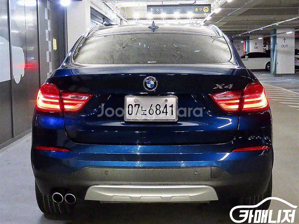 [BMW]X4 (F26) xDrive 28i (5인승)--4