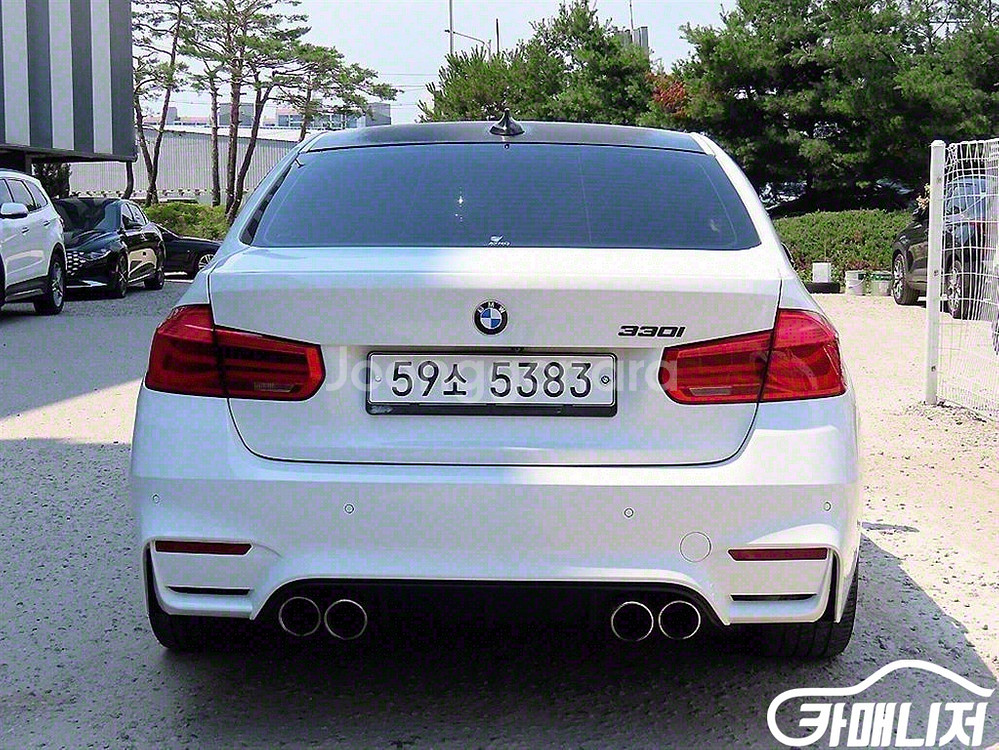 [BMW]3시리즈 (F30) 330i M 스포츠 #앱특--3